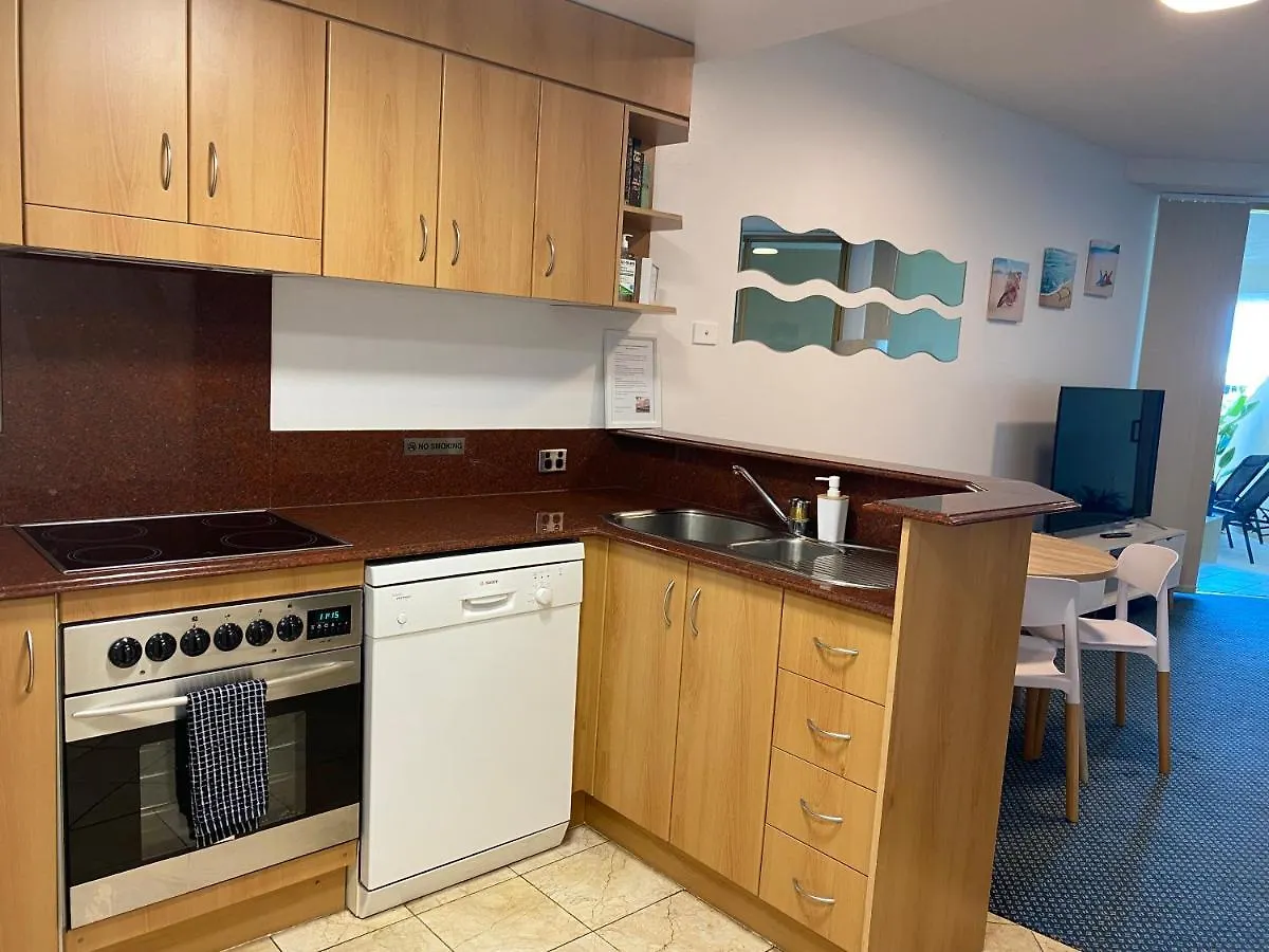 Mooloolaba Beachfront: Superior Resort Apartment