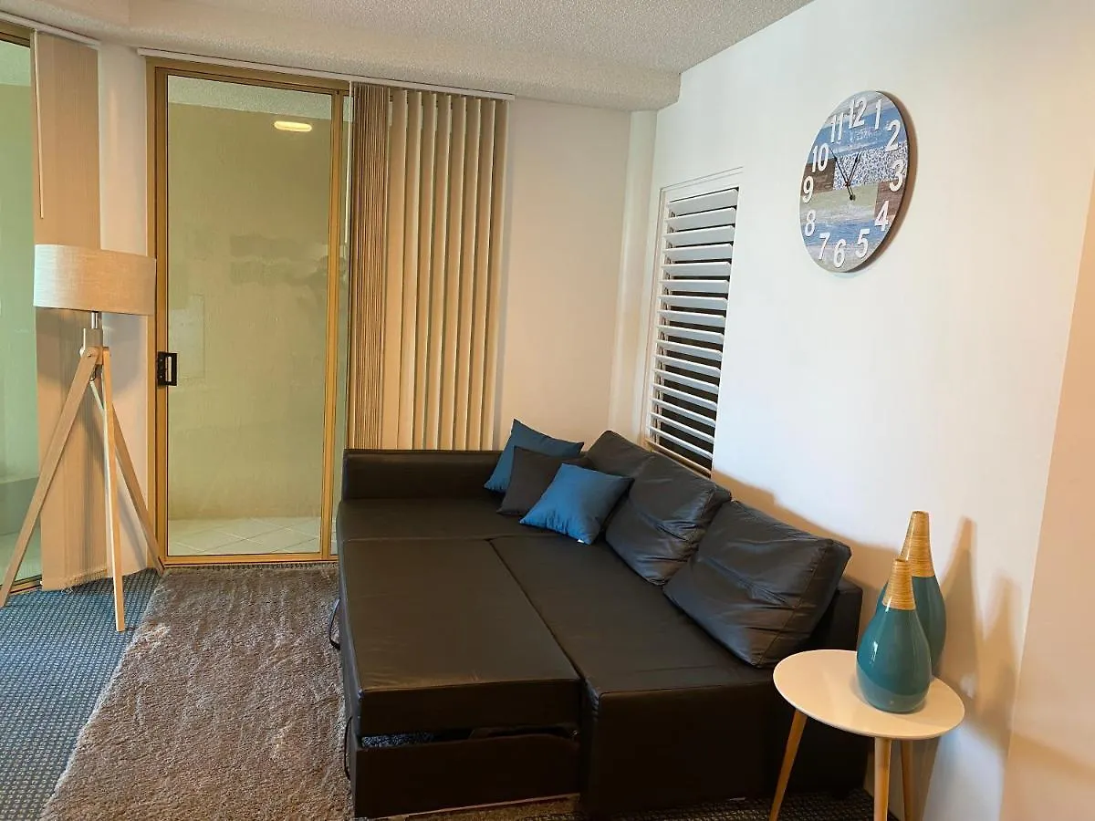 Mooloolaba Beachfront: Superior Resort Apartment