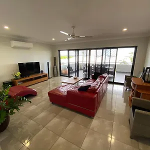 Apartment Harbour View Luxury, Cooktown